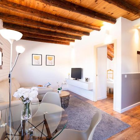 Apartamentos Puerta Del Sol I Madrid Bagian luar foto