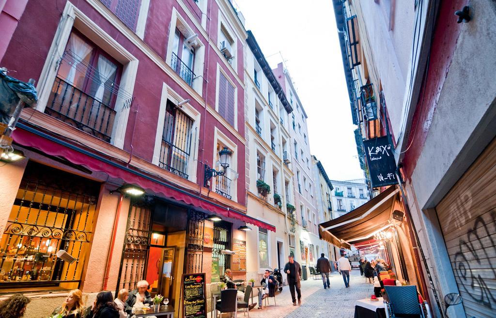 Apartamentos Puerta Del Sol I Madrid Ruang foto