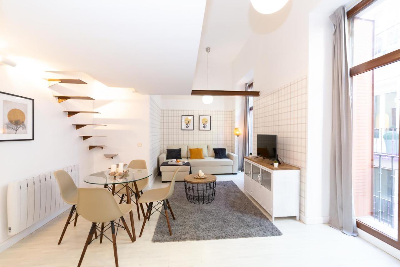 Apartamentos Puerta Del Sol I Madrid Bagian luar foto