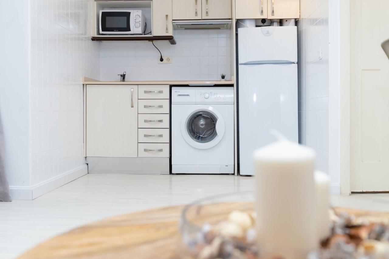 Apartamentos Puerta Del Sol I Madrid Bagian luar foto