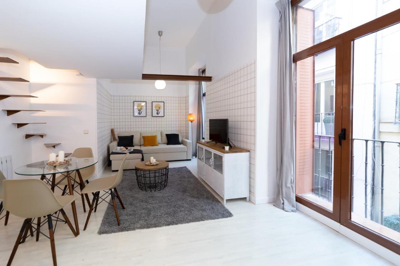 Apartamentos Puerta Del Sol I Madrid Bagian luar foto