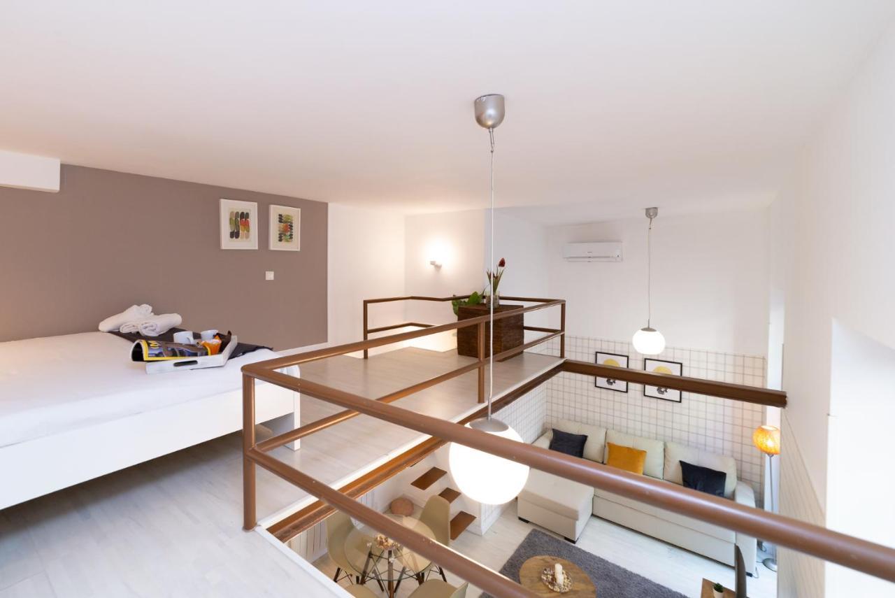 Apartamentos Puerta Del Sol I Madrid Bagian luar foto