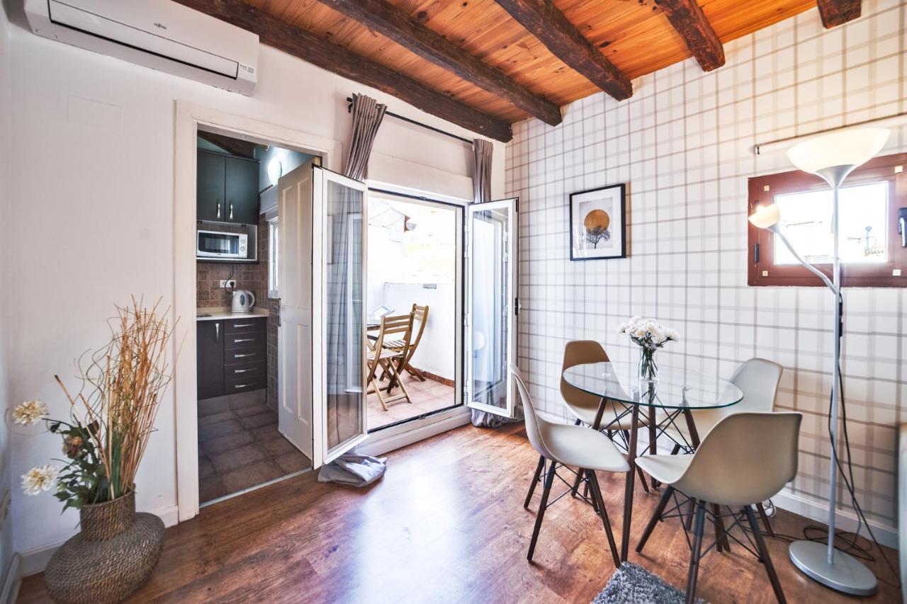 Apartamentos Puerta Del Sol I Madrid Bagian luar foto