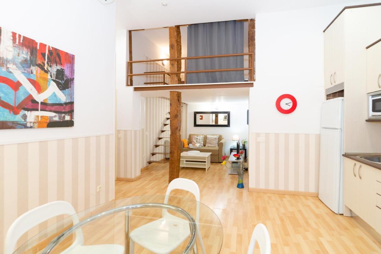 Apartamentos Puerta Del Sol I Madrid Bagian luar foto