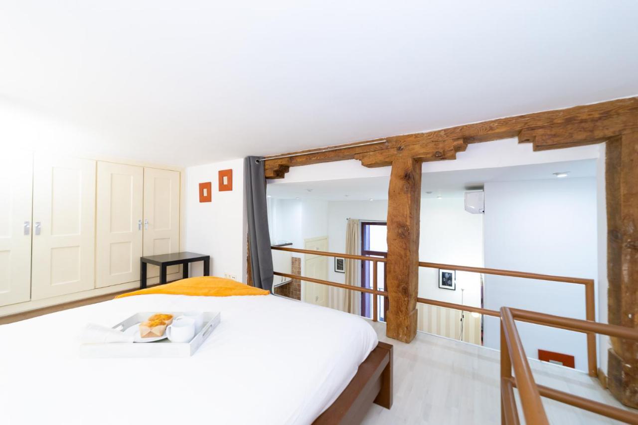Apartamentos Puerta Del Sol I Madrid Bagian luar foto