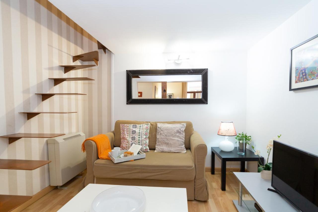 Apartamentos Puerta Del Sol I Madrid Bagian luar foto