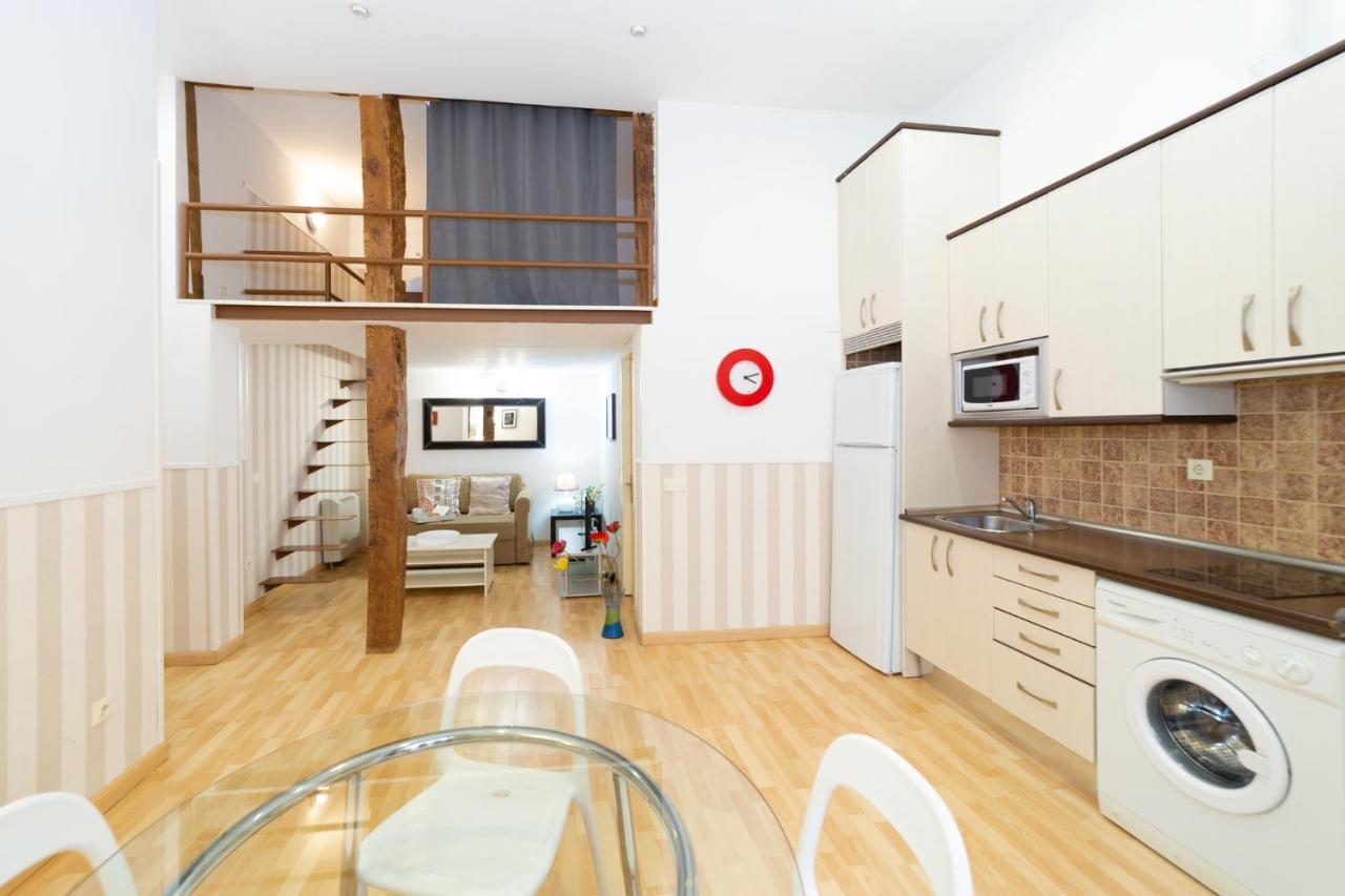 Apartamentos Puerta Del Sol I Madrid Bagian luar foto