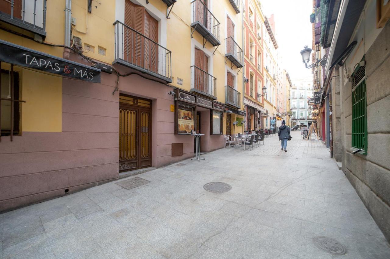 Apartamentos Puerta Del Sol I Madrid Bagian luar foto